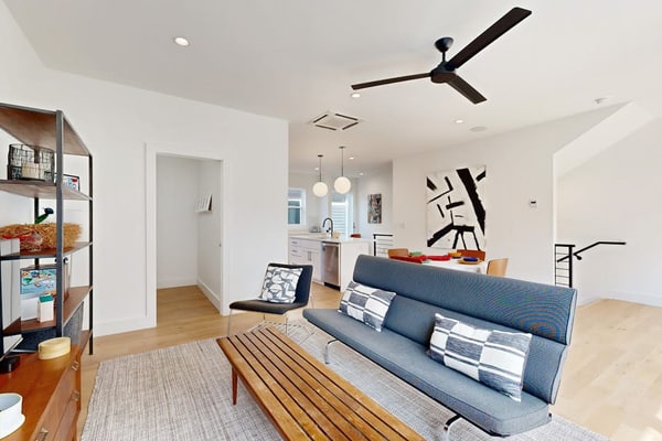 Modern Townhome with Central Location and Cozy Comforts