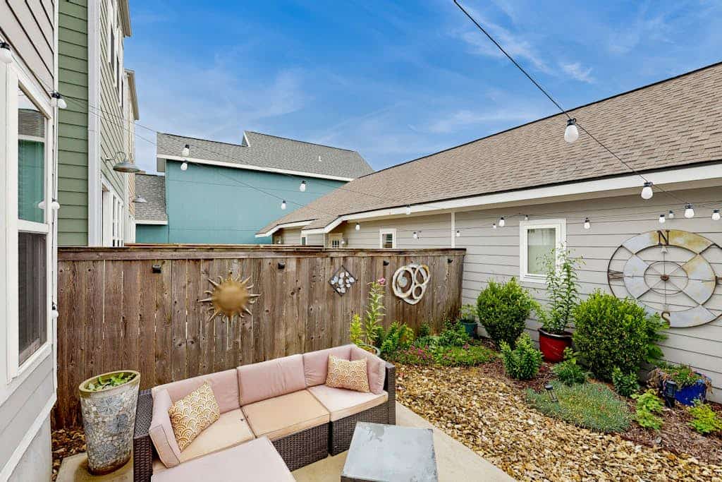 Spacious dog-friendly home - walking distance to Bentonville Square