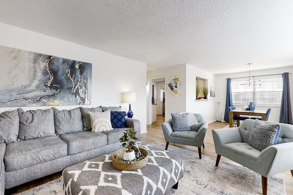Exquisite Condo with Designer Interiors Near Oaklawn Race Track