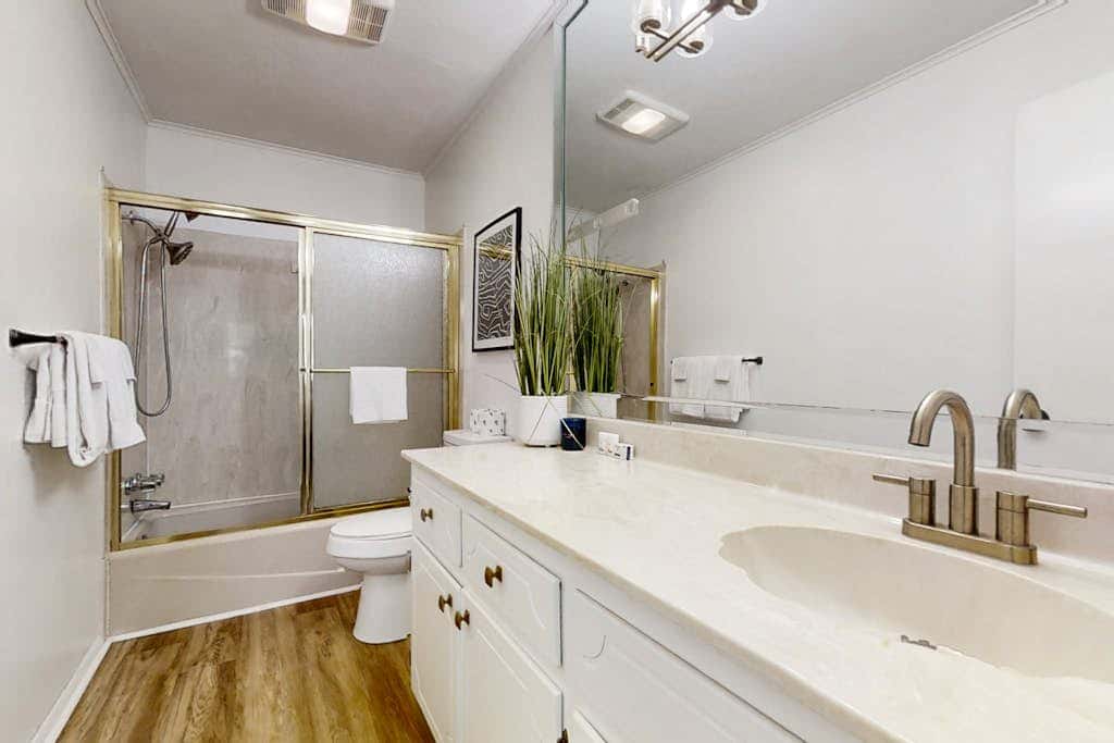 A Touch of Modern