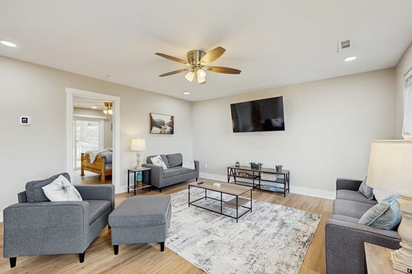 Peaceful Top-Floor Retreat with Lake Views, Spacious Deck, AC, and Washer/Dryer