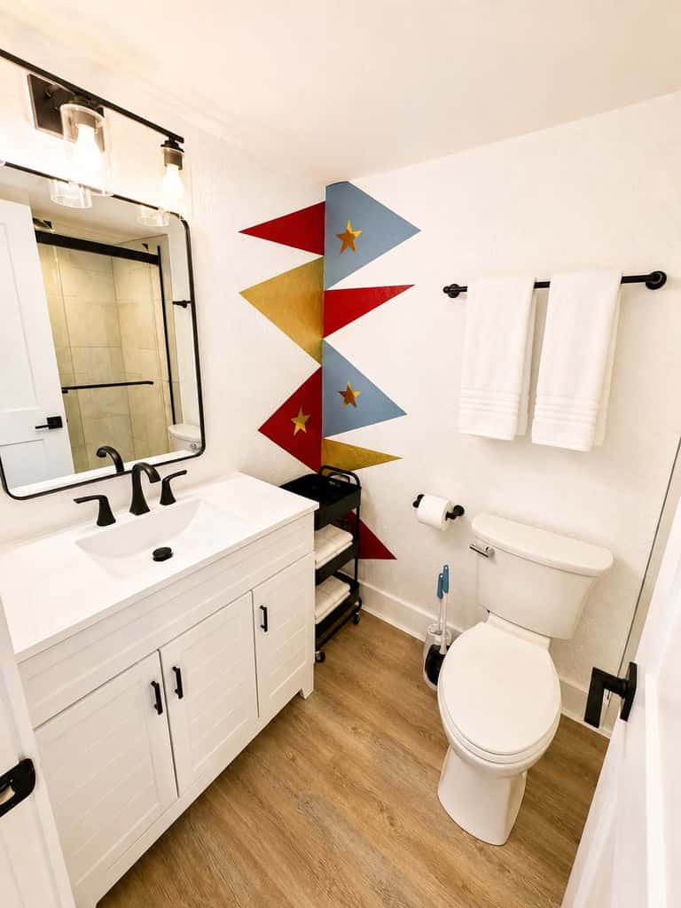 Circus-Themed Oceanfront Condo! Yachtsman 1001