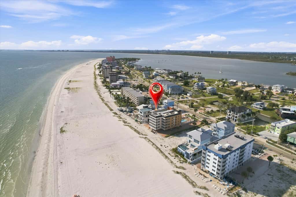Island Hop - Steps From Fort Myers Beach