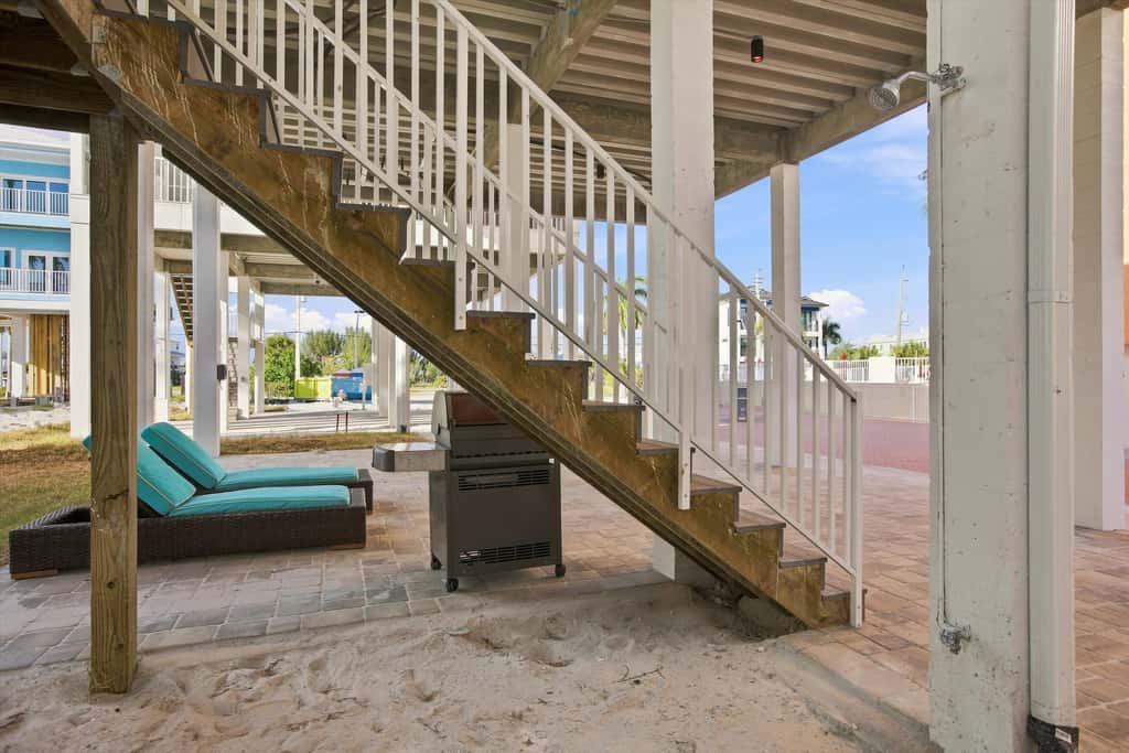 Island Hop - Steps From Fort Myers Beach
