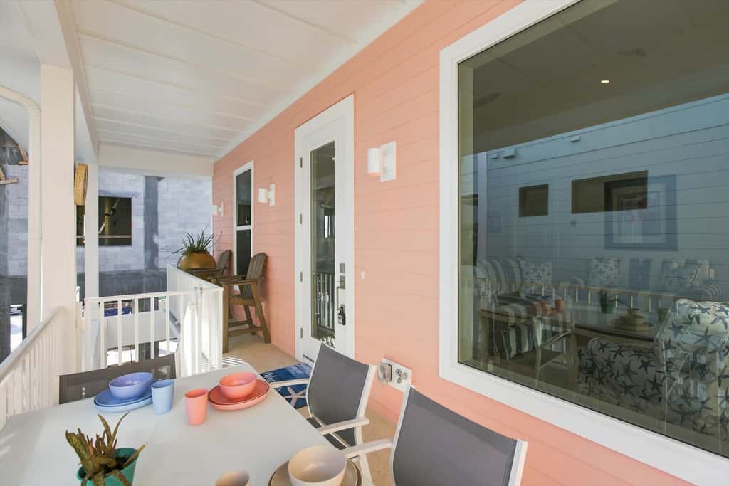 Island Hop - Steps From Fort Myers Beach