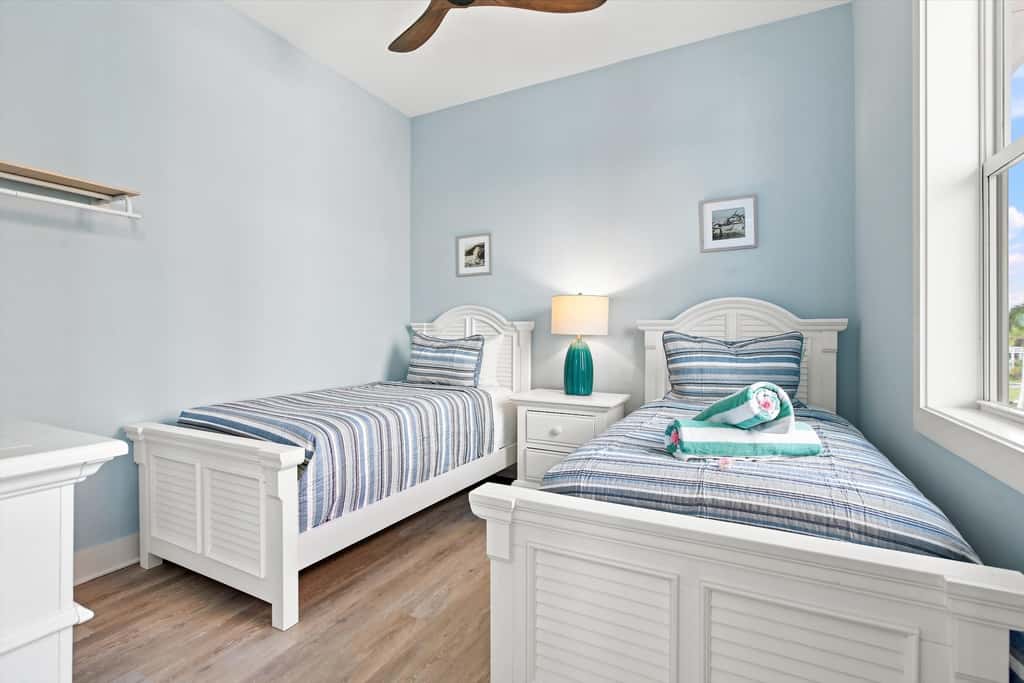 Island Hop - Steps From Fort Myers Beach