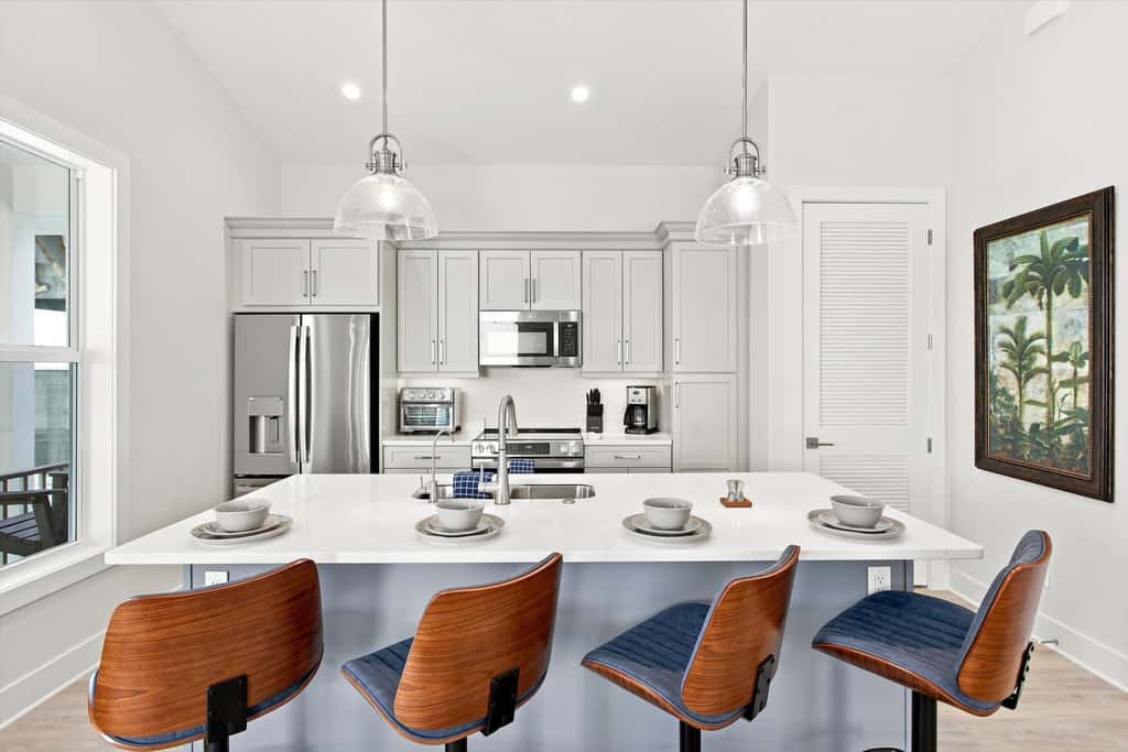 Island Hop - Steps From Fort Myers Beach