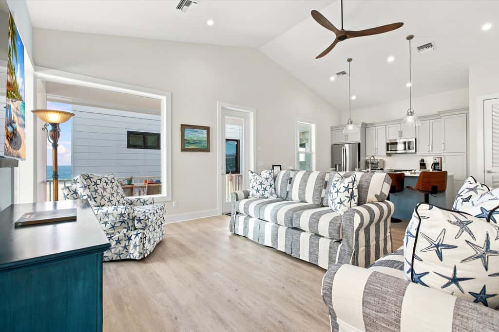 Island Hop - Steps From Fort Myers Beach