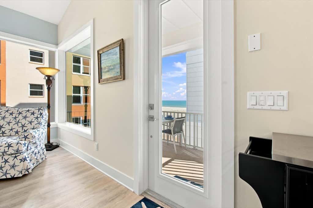 Island Hop - Steps From Fort Myers Beach