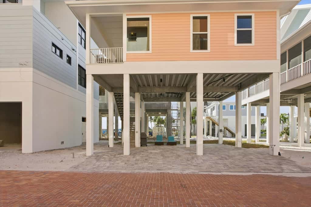 Island Hop - Steps From Fort Myers Beach