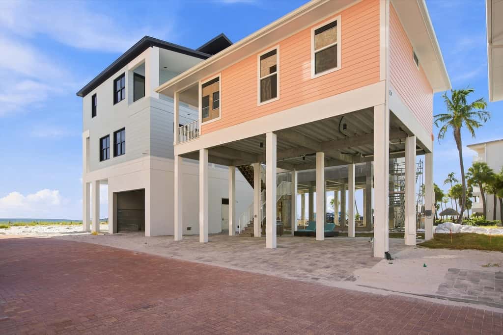 Island Hop - Steps From Fort Myers Beach