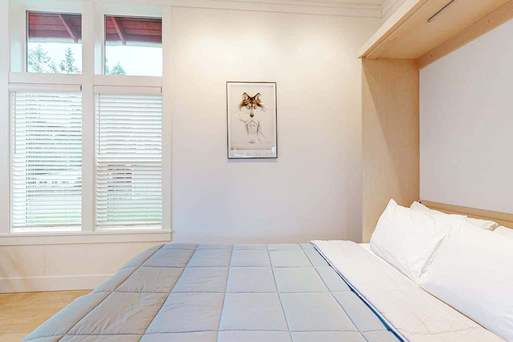 Restorative tiny home with amazing outdoor space, central location, and free Wifi