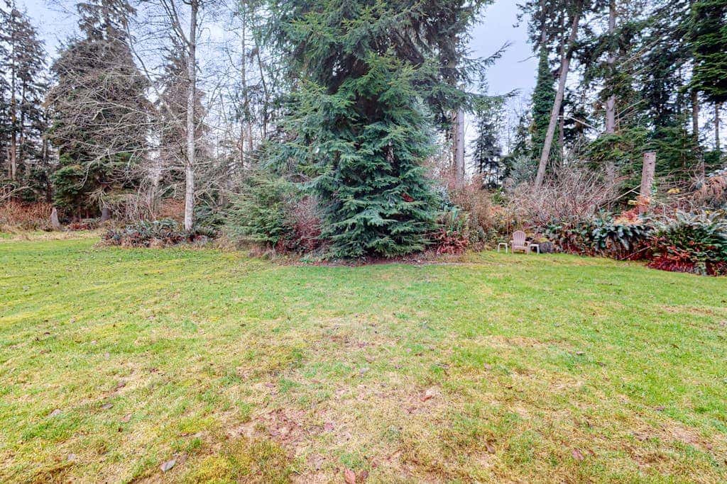 Restorative tiny home with amazing outdoor space, central location, and free Wifi