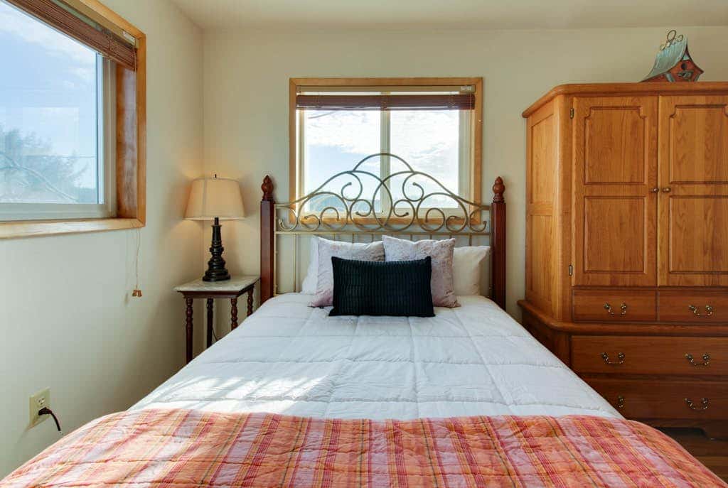 Escape to this Waterfront Lopez Island Retreat with Panoramic Ocean Views