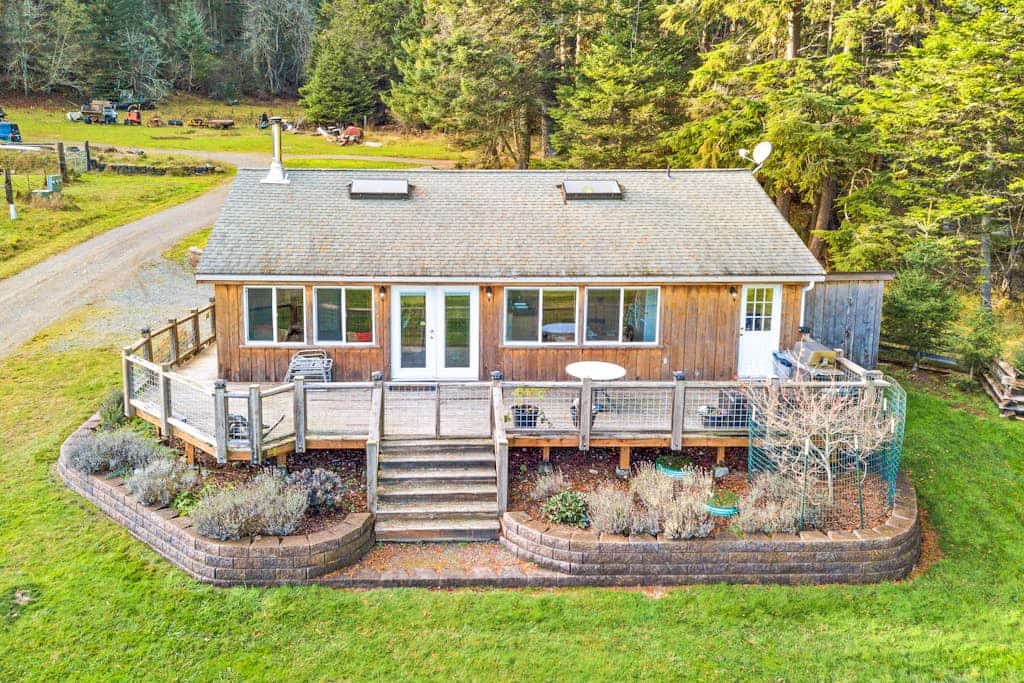 Obstruction Pass Cottage