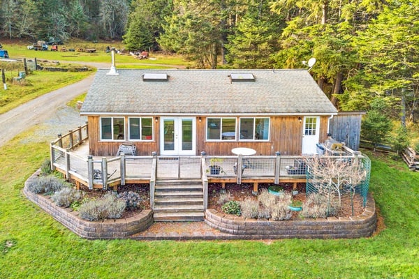 Obstruction Pass Cottage