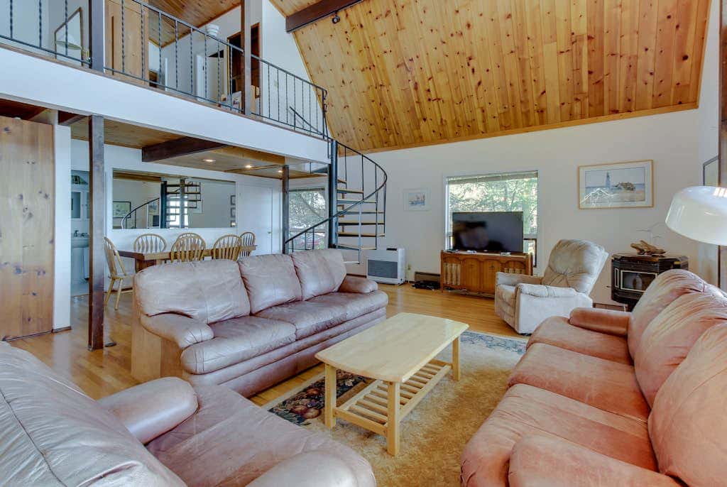 3 BR Pet Friendly Waterfront Home on Lopez Island