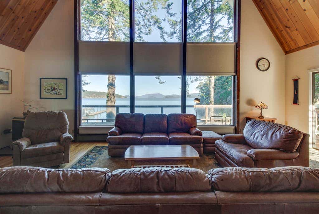 3 BR Pet Friendly Waterfront Home on Lopez Island