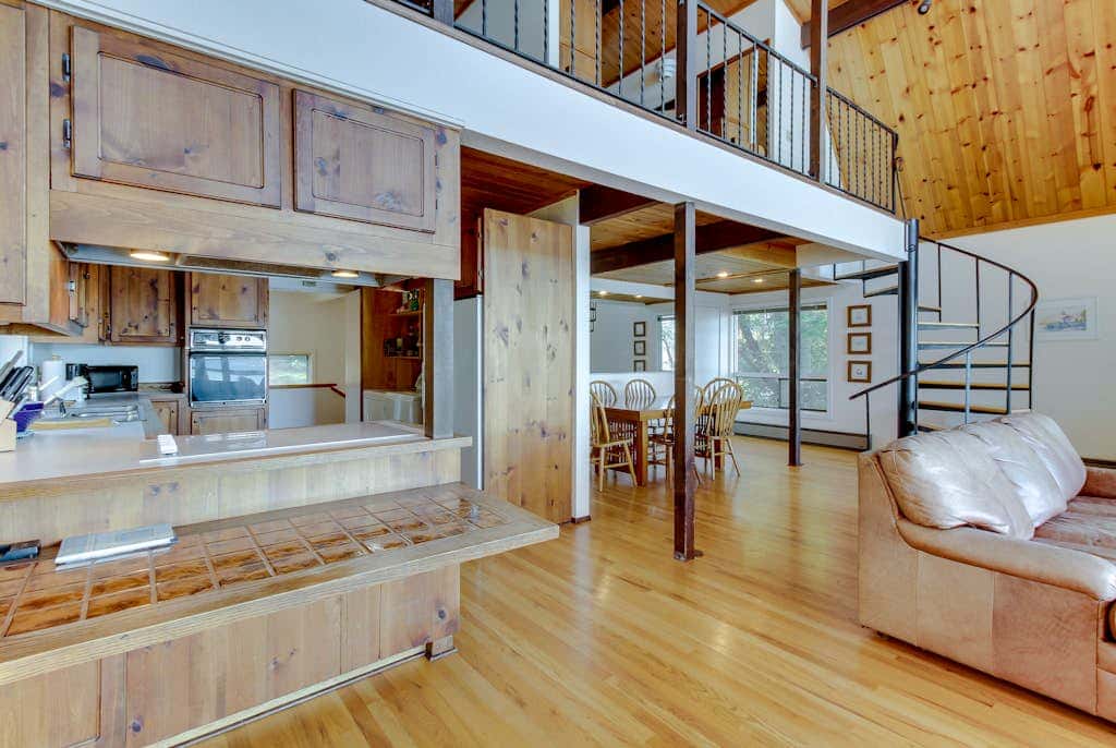 3 BR Pet Friendly Waterfront Home on Lopez Island