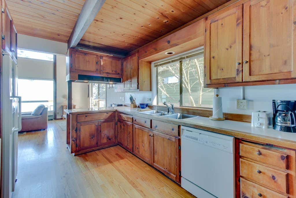3 BR Pet Friendly Waterfront Home on Lopez Island