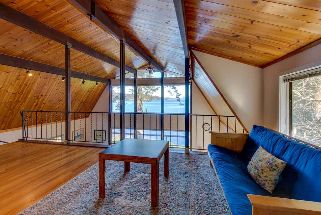 3 BR Pet Friendly Waterfront Home on Lopez Island