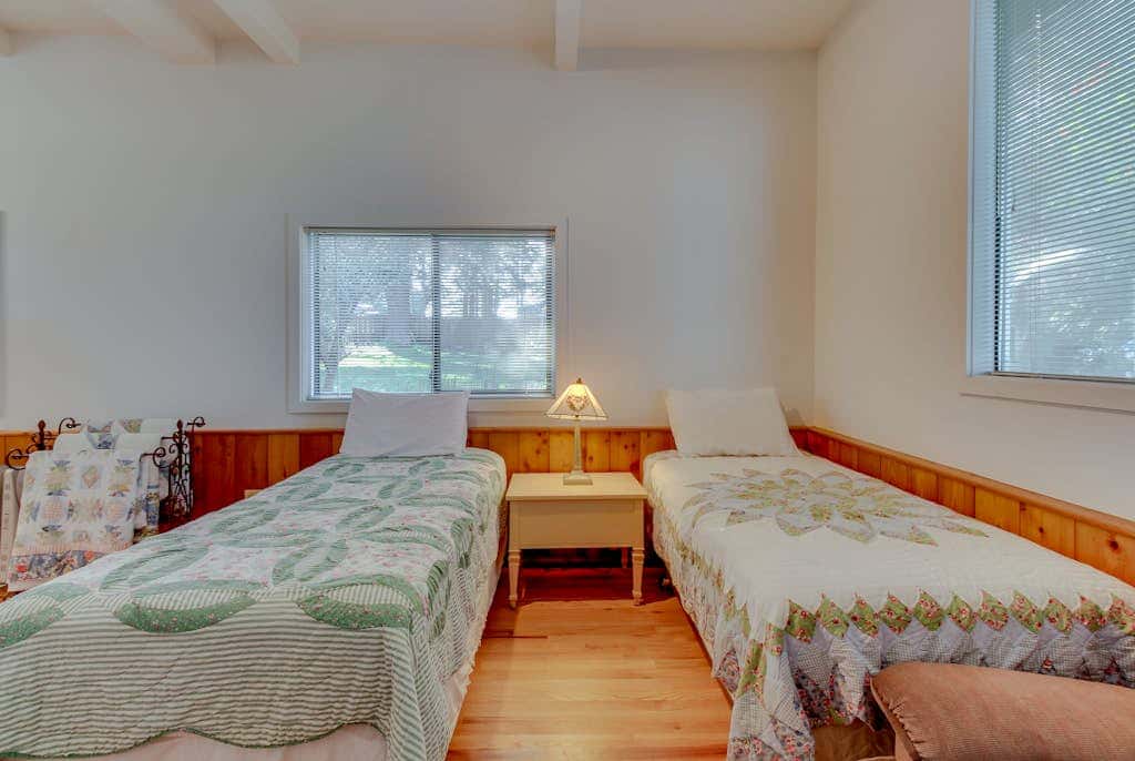 3 BR Pet Friendly Waterfront Home on Lopez Island