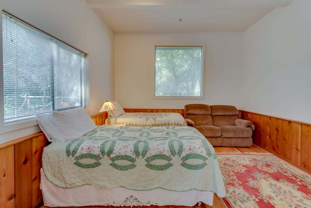 3 BR Pet Friendly Waterfront Home on Lopez Island