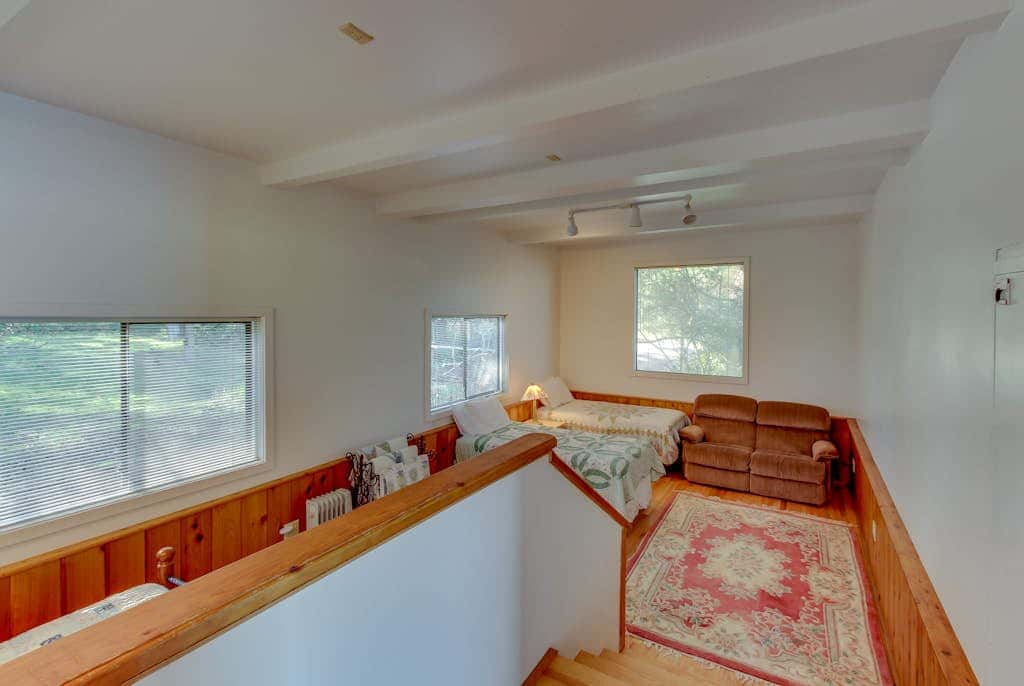 3 BR Pet Friendly Waterfront Home on Lopez Island
