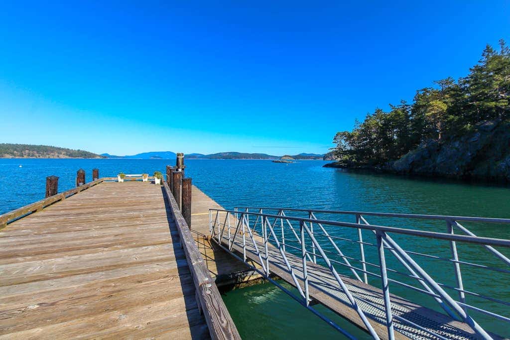 3 BR Pet Friendly Waterfront Home on Lopez Island