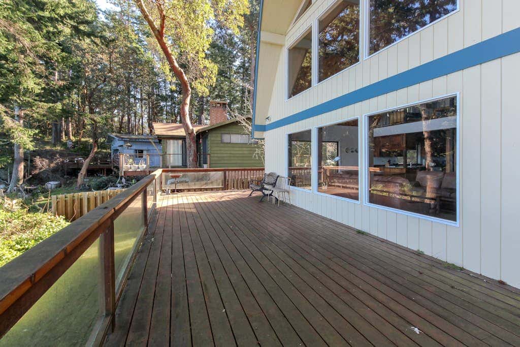 3 BR Pet Friendly Waterfront Home on Lopez Island