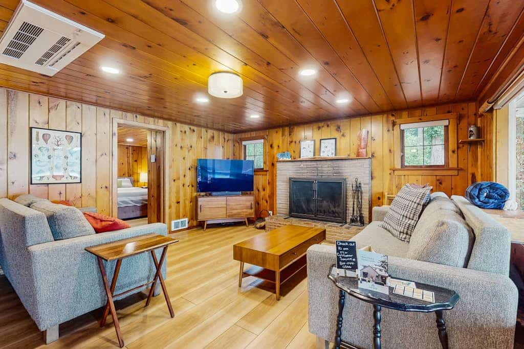 Eagle Beach Retreat