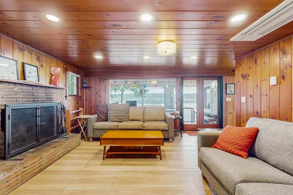 Charming Waterfront Home with Fire Pit and Access to Private Beach