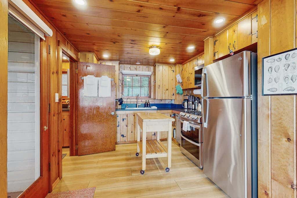 Charming Waterfront Home with Fire Pit and Access to Private Beach