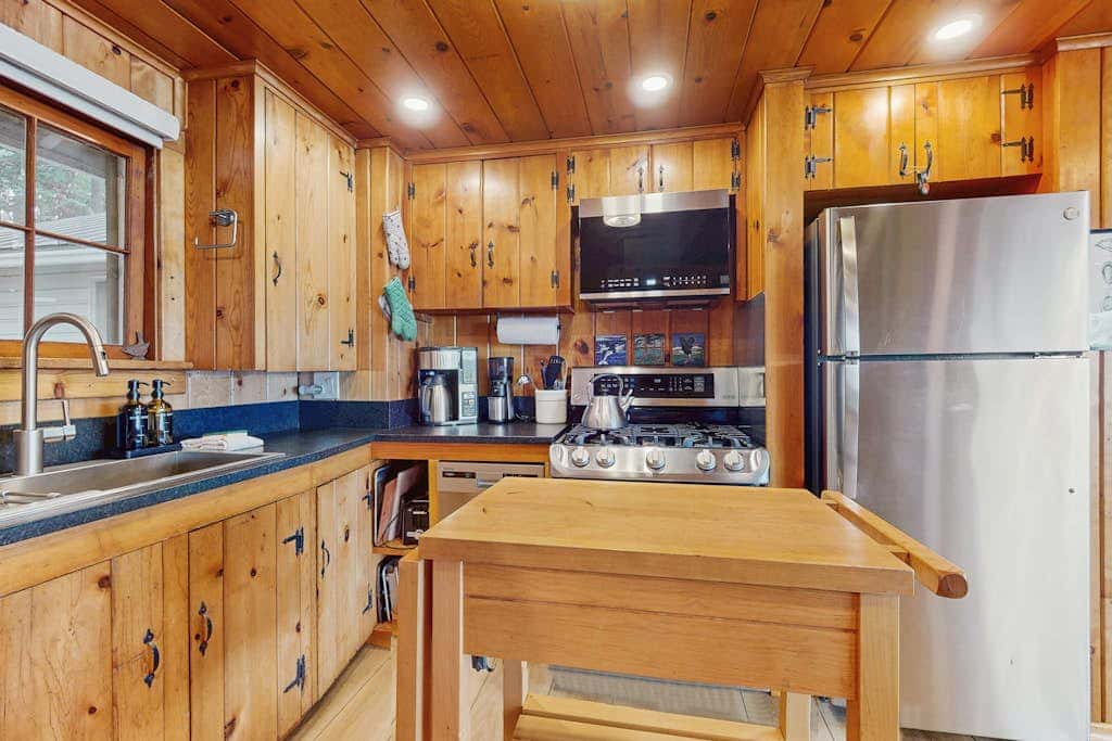 Charming Waterfront Home with Fire Pit and Access to Private Beach