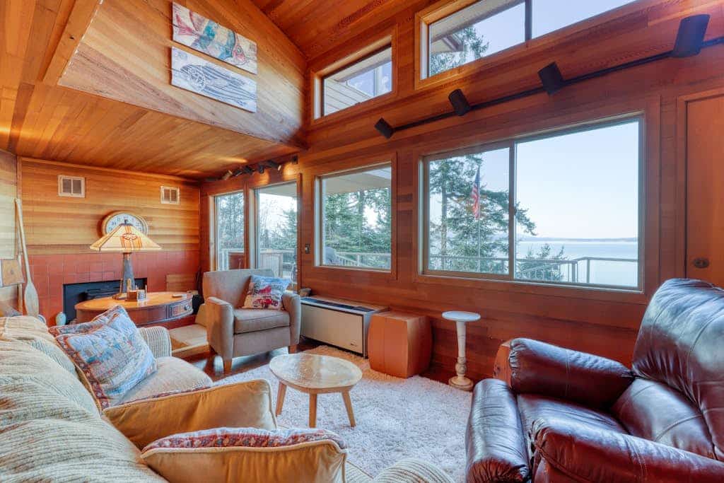 Multi-family waterfront home with amazing views, deck space & garden
