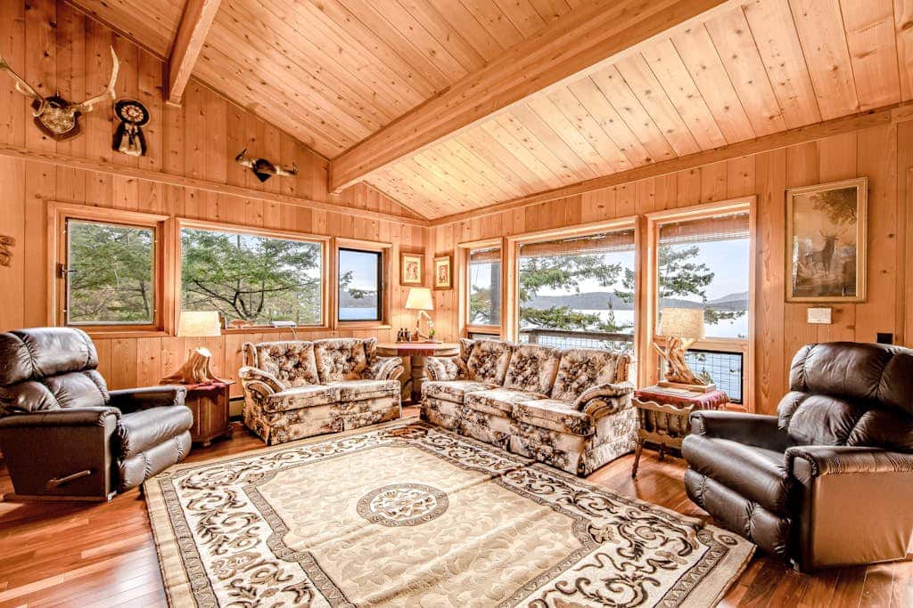 Rustic Waterfront Cabin in Eastsound with Private Beach Access and Ocean Views