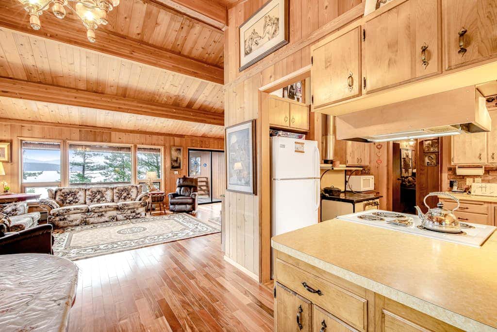 Rustic Waterfront Cabin in Eastsound with Private Beach Access and Ocean Views