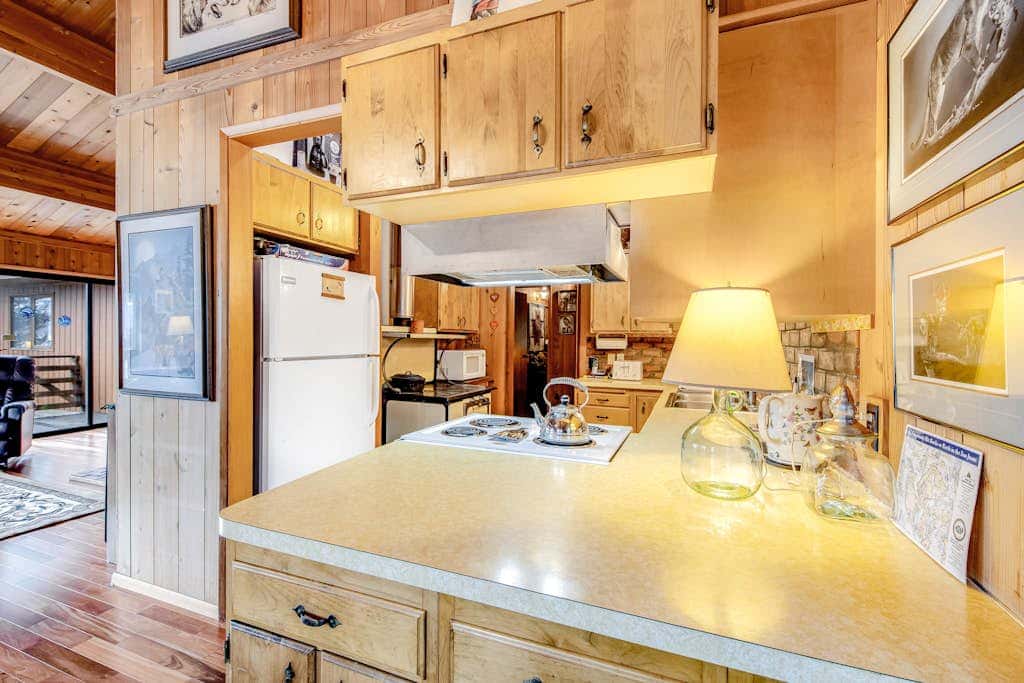 Rustic Waterfront Cabin in Eastsound with Private Beach Access and Ocean Views