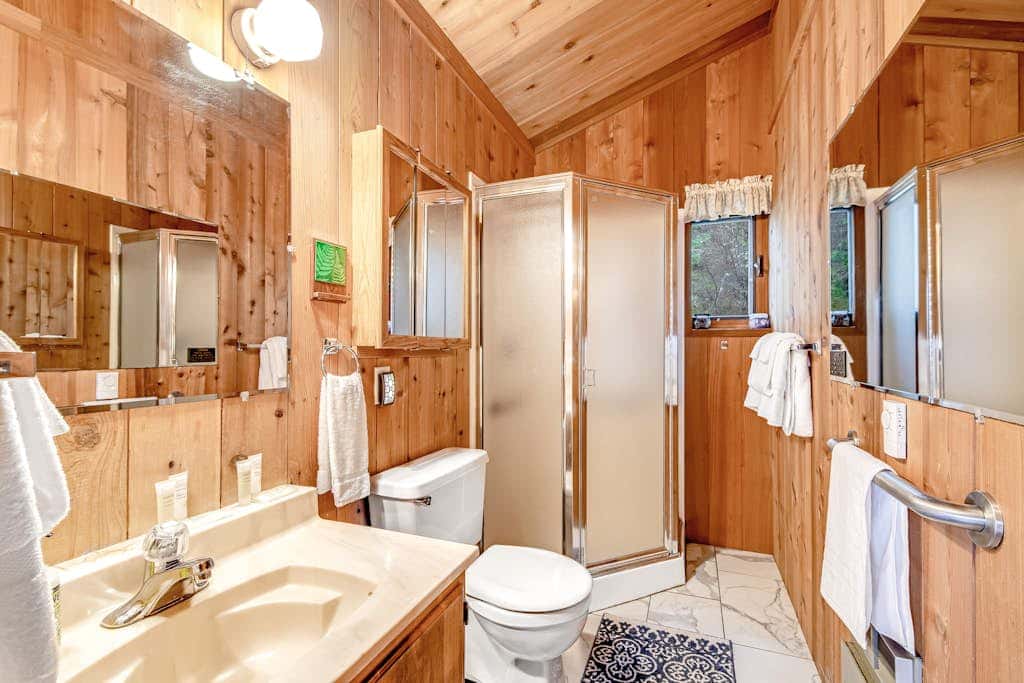 Rustic Waterfront Cabin in Eastsound with Private Beach Access and Ocean Views