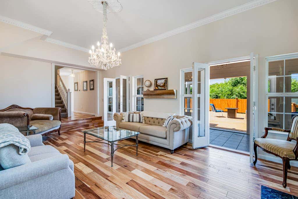 Oceanfront 4 Bedroom Family Home with Private Beach Access and Fire Pit