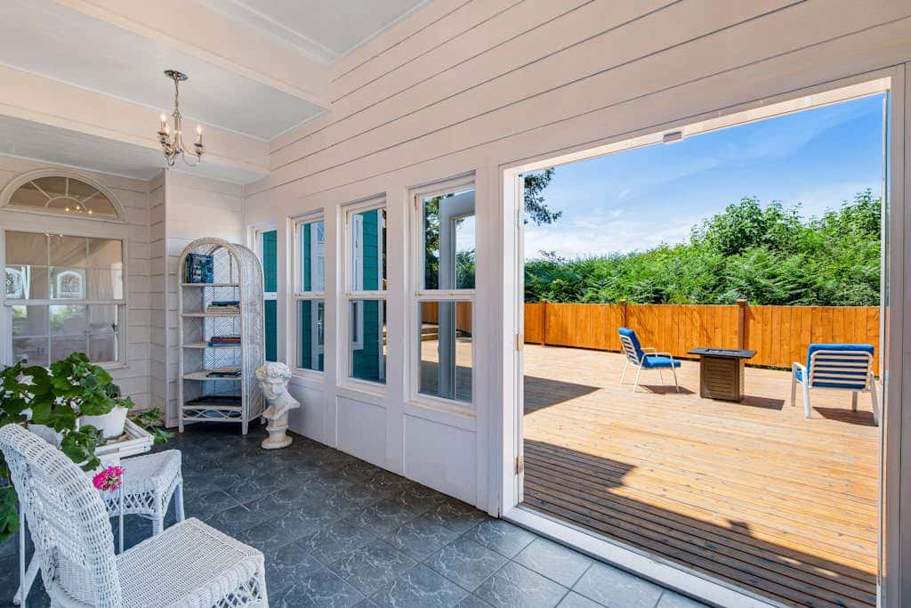 Oceanfront 4 Bedroom Family Home with Private Beach Access and Fire Pit