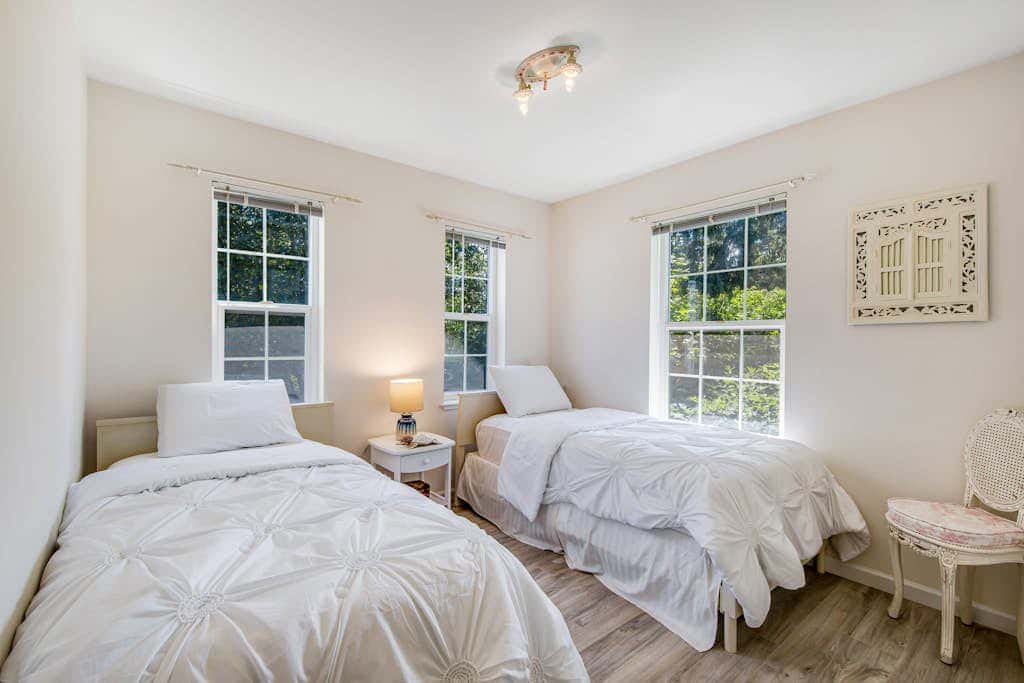 Oceanfront 4 Bedroom Family Home with Private Beach Access and Fire Pit