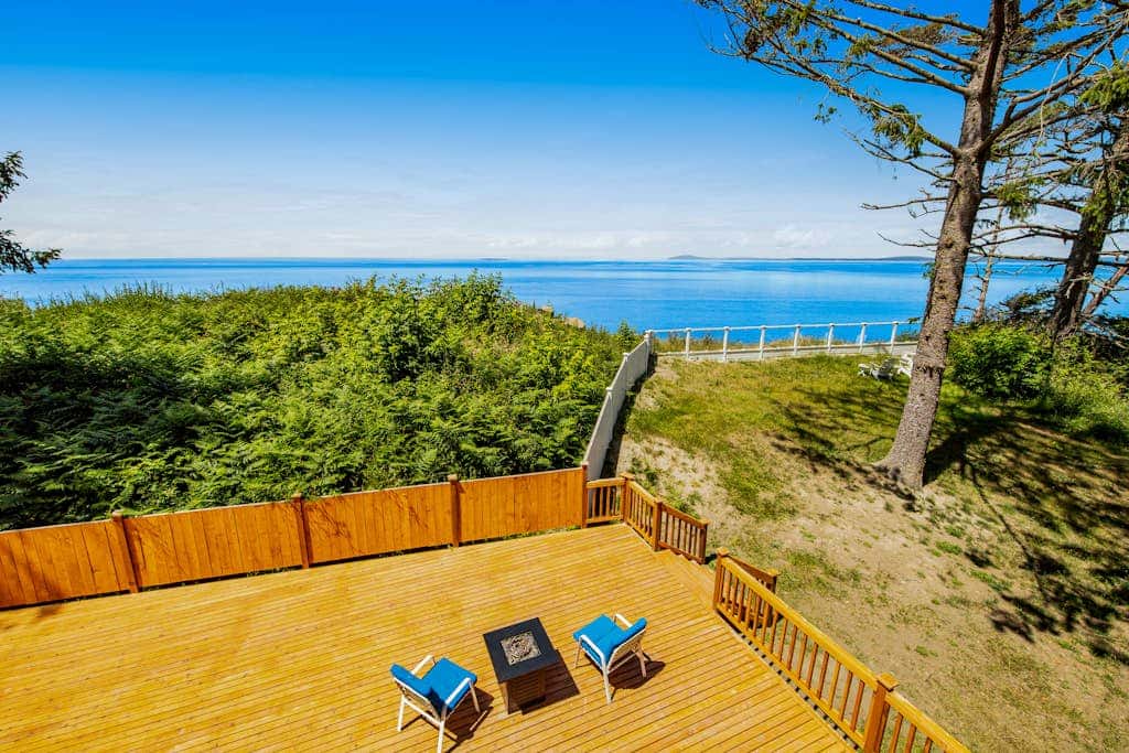 Oceanfront 4 Bedroom Family Home with Private Beach Access and Fire Pit