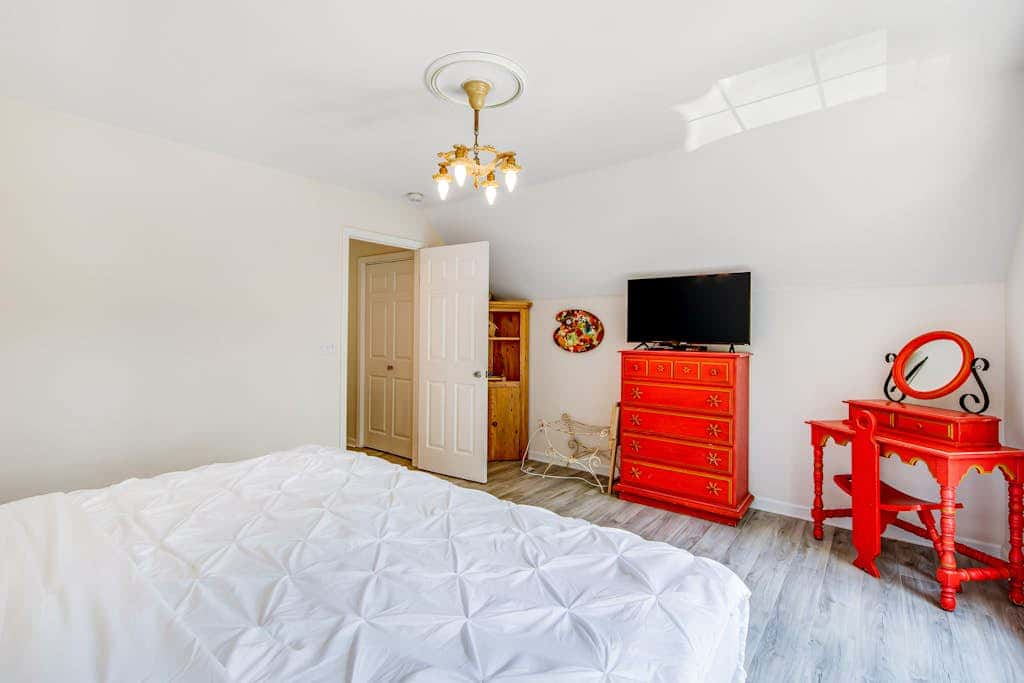 Oceanfront 4 Bedroom Family Home with Private Beach Access and Fire Pit