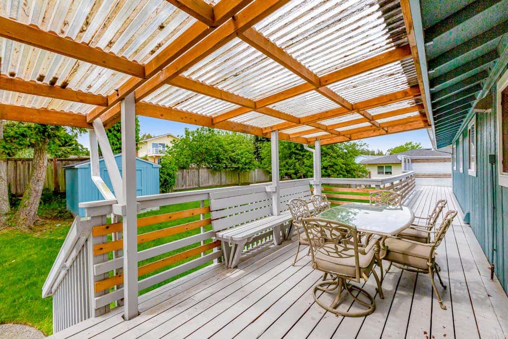 Scenic 3BR Oak Harbor Home | Hot Tub | Water Views