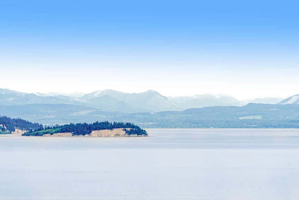 Scenic 3BR Oak Harbor Home | Hot Tub | Water Views