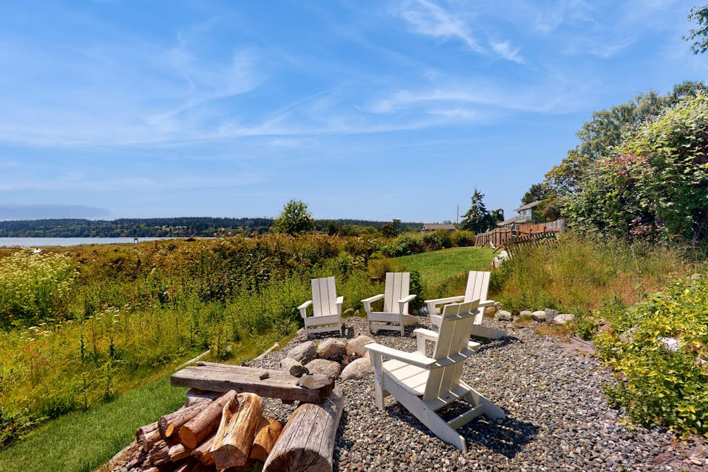 Family Friendly Beach House with Stunning Water Views and Deck