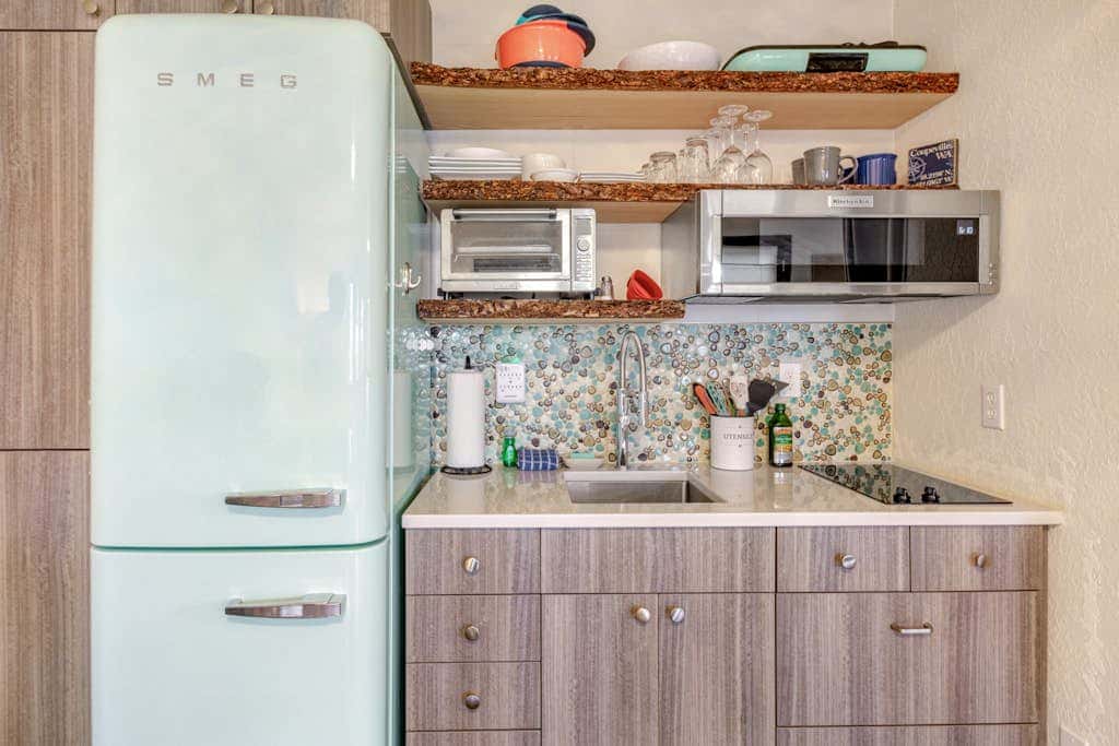 Secluded Dog Friendly Studio with Hot Tub and Beach Access in Coupeville