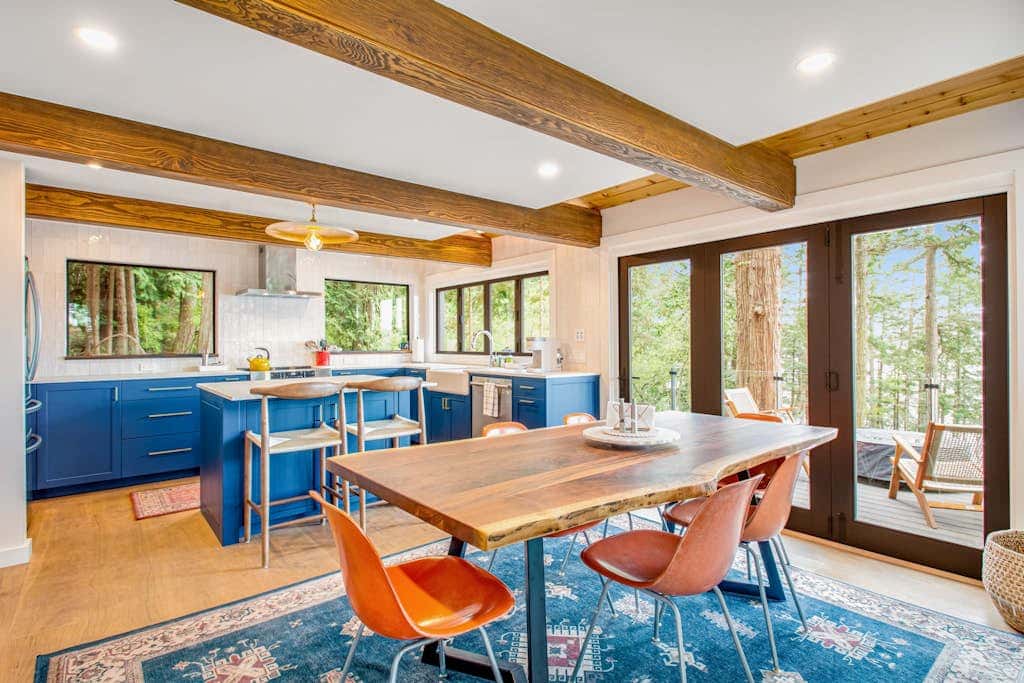 Stylish Waterfront Oasis with Hot Tub, Fiber Optic Internet, and Entertainer's Deck