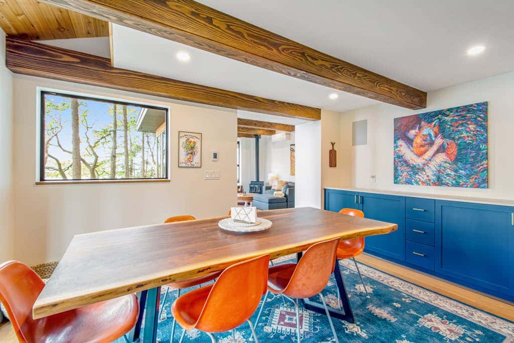 Stylish Waterfront Oasis with Hot Tub, Fiber Optic Internet, and Entertainer's Deck